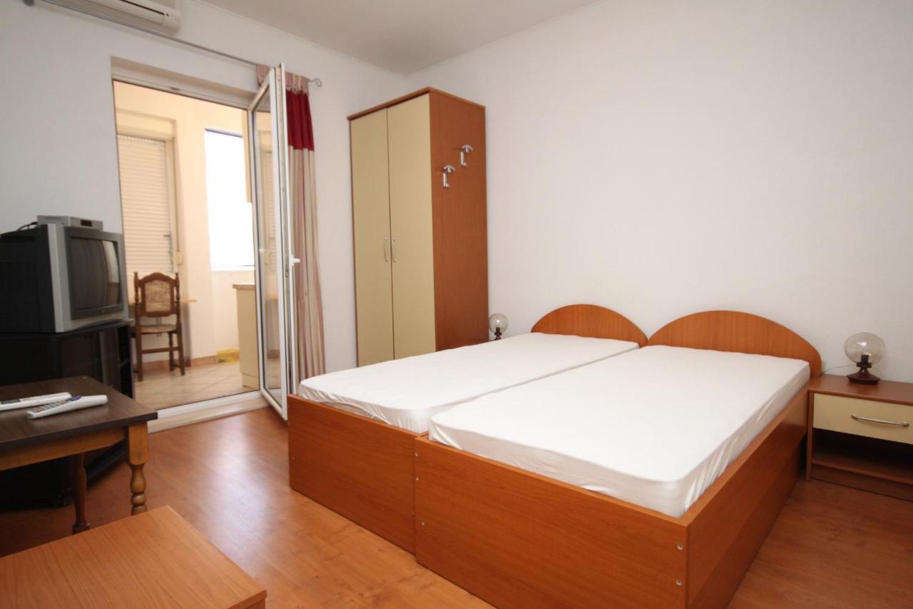 Apartments with a parking space Makarska - 6693 Zewnętrze zdjęcie