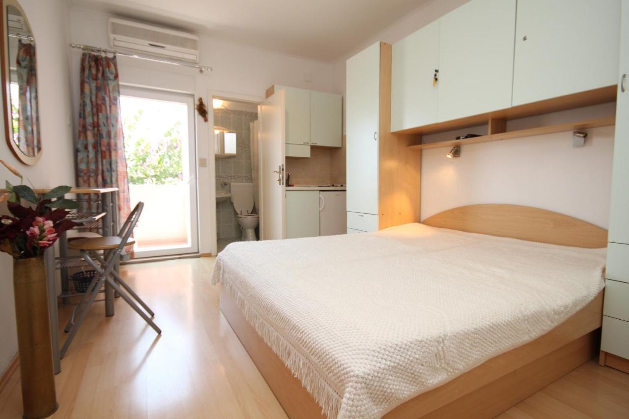 Apartments with a parking space Makarska - 6693 Zewnętrze zdjęcie
