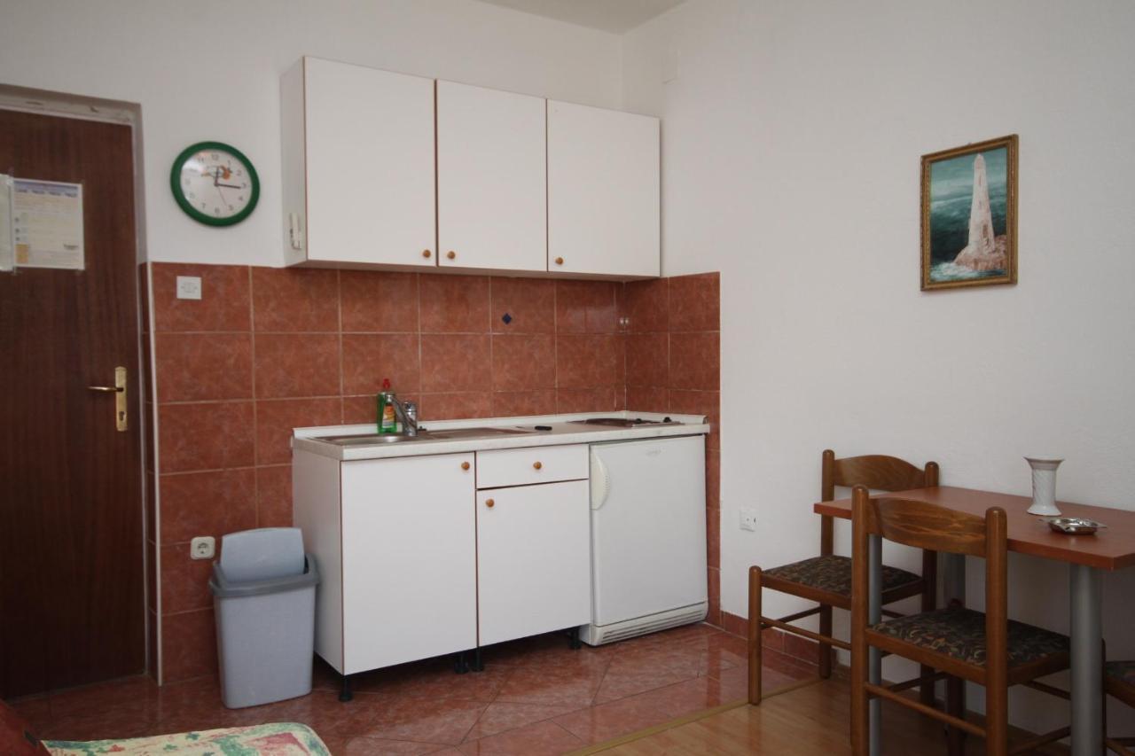 Apartments with a parking space Makarska - 6693 Zewnętrze zdjęcie