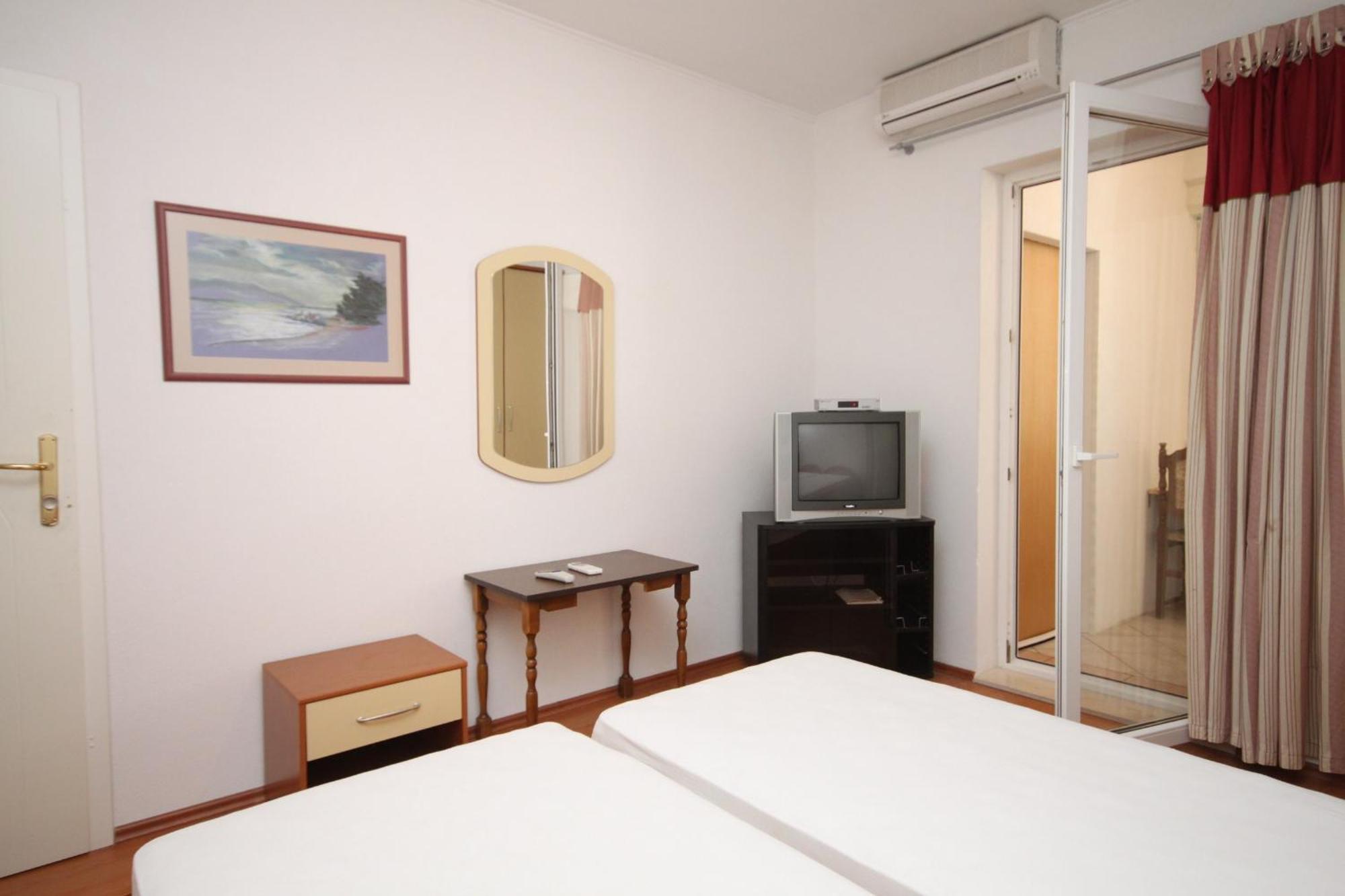 Apartments with a parking space Makarska - 6693 Pokój zdjęcie